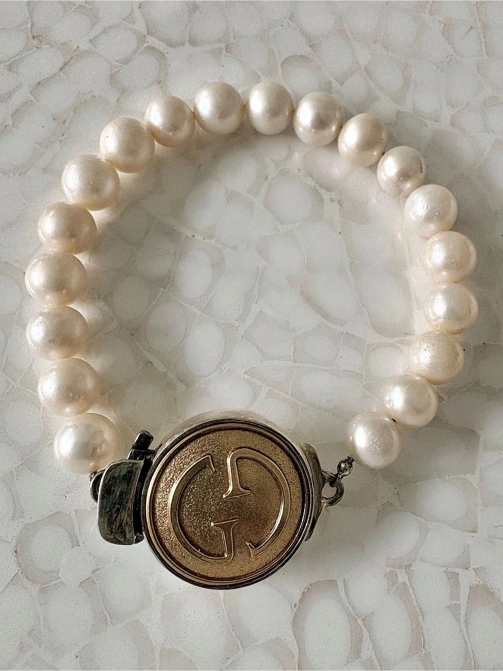 Val Colbert Gucci Button Pearl Bracelet in Sterling Silver